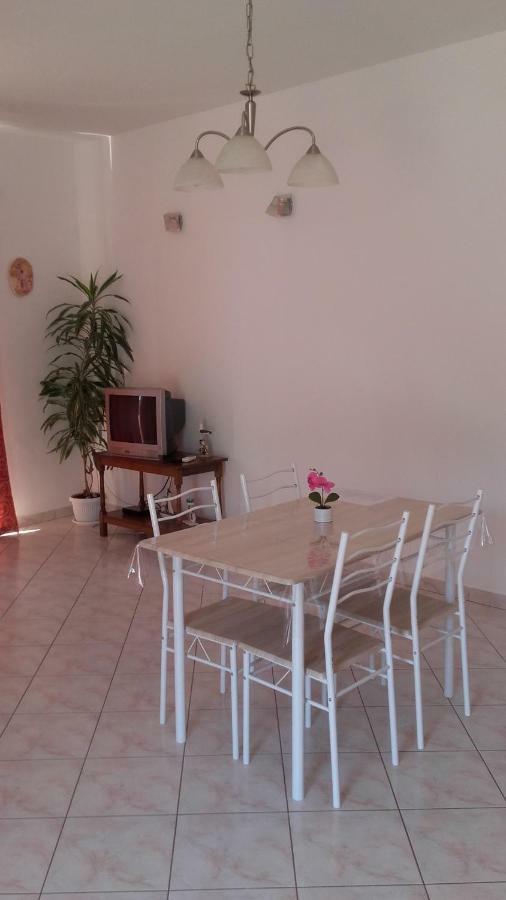 Apartman Lana Banjole Exterior foto